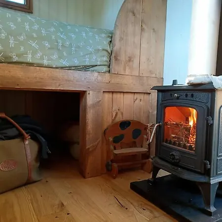The Hideaway Shepherd's Hut, Alston, Cumbria *