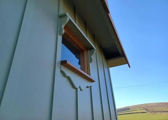 The Hideaway Shepherd's Hut, Alston, Cumbria * Carlisle (Cumbria)